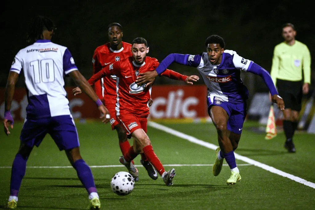 皇冠体育-TA：纽卡冬窗谈到现在一笔引援都没有，也不保证压哨就会有